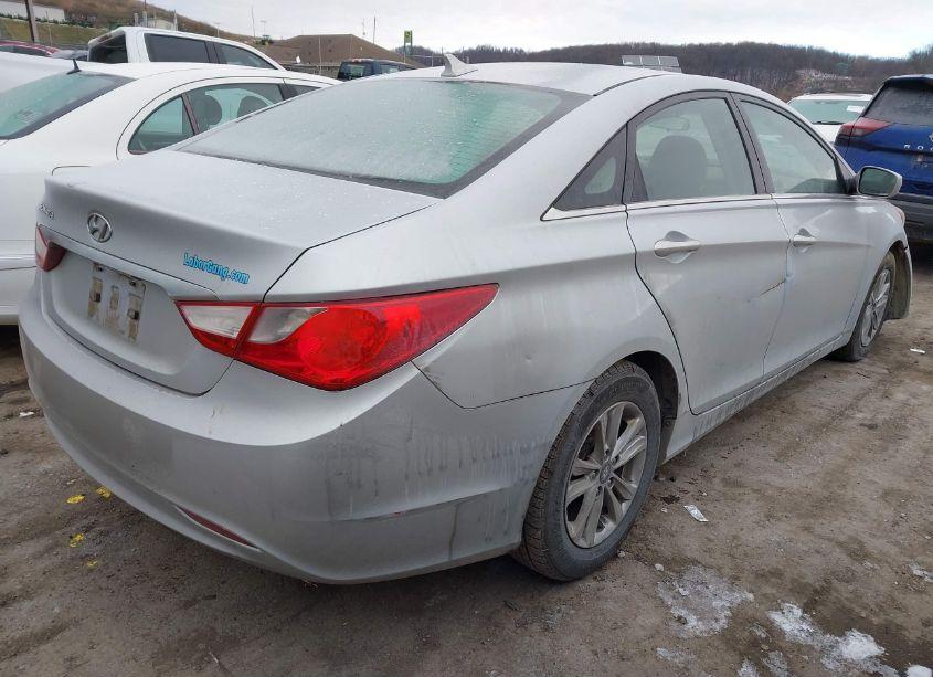 Photo 4 of 2011 Hyundai Sonata GLS (VIN 5NPEB4AC7BH007260)