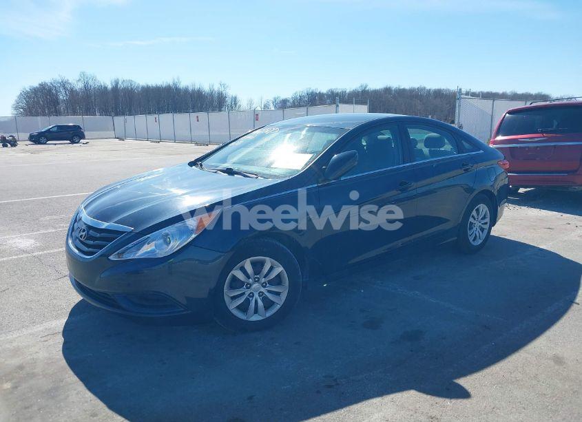 Photo 2 of 2011 Hyundai Sonata GLS (VIN 5NPEB4AC7BH014466)