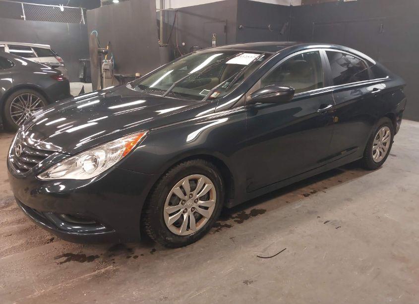 Photo 2 of 2011 Hyundai Sonata GLS (VIN 5NPEB4AC7BH019327)