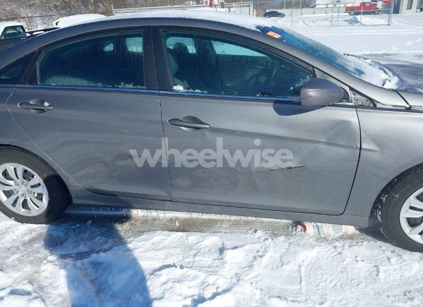 Photo 14 of 2011 Hyundai Sonata GLS (VIN 5NPEB4AC7BH030229)