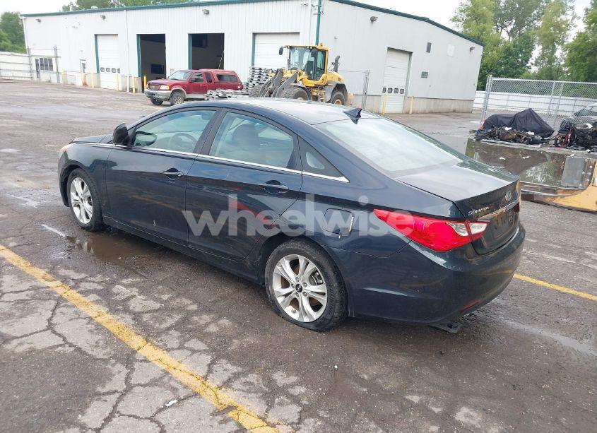 Photo 3 of 2011 Hyundai Sonata GLS (VIN 5NPEB4AC7BH042896)