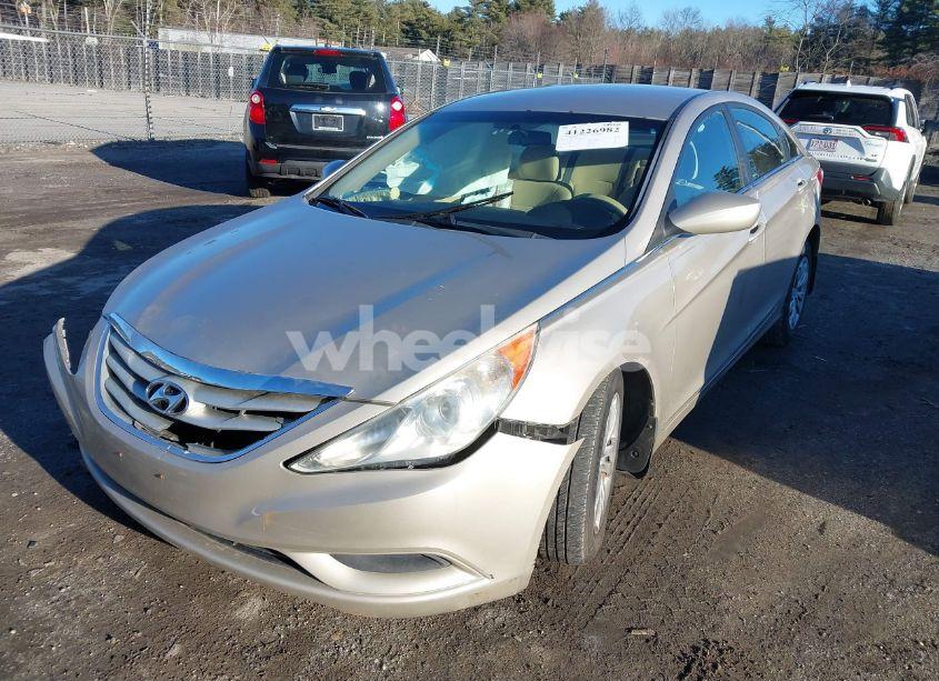 Photo 2 of 2011 Hyundai Sonata GLS (VIN 5NPEB4AC7BH148927)