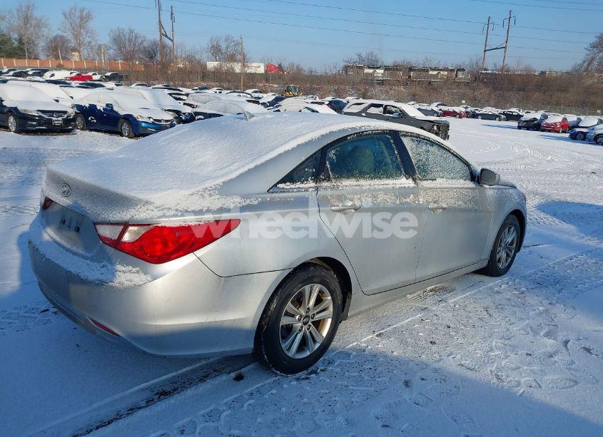 Photo 4 of 2011 Hyundai Sonata GLS (VIN 5NPEB4AC7BH167560)