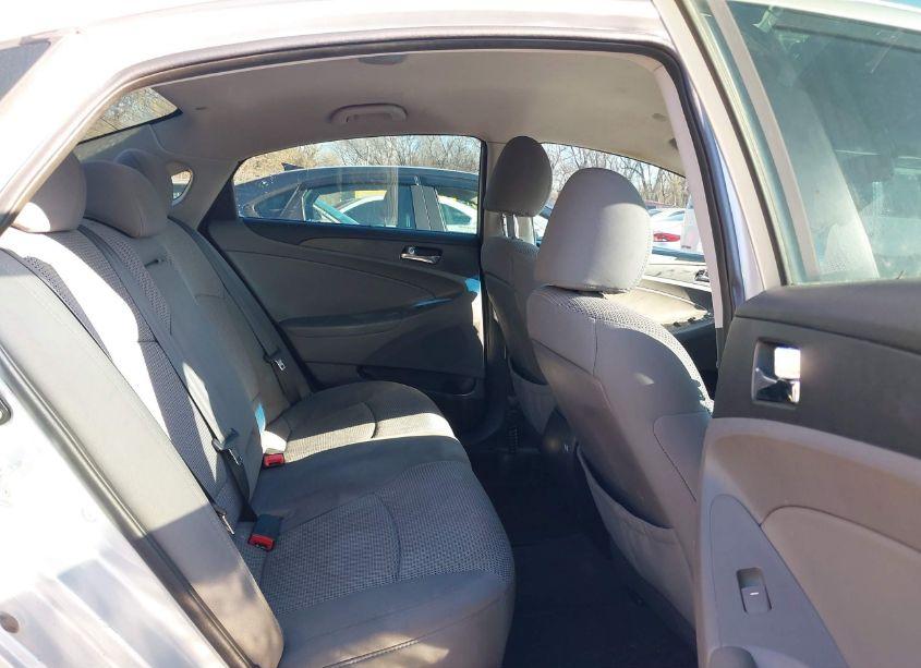 Photo 8 of 2011 Hyundai Sonata GLS (VIN 5NPEB4AC7BH210326)