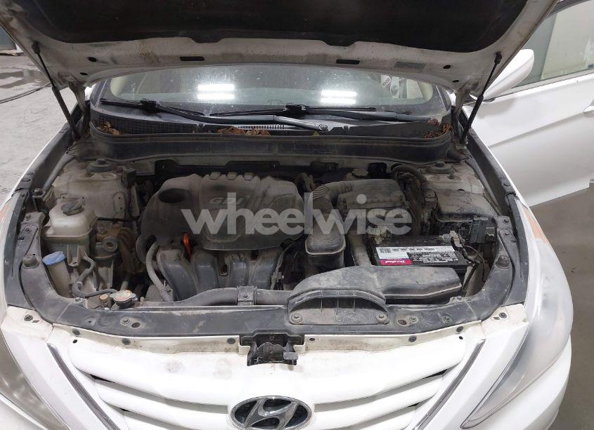 Photo 10 of 2011 Hyundai Sonata GLS (VIN 5NPEB4AC7BH210956)