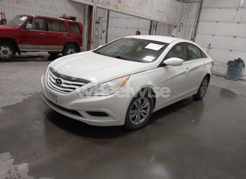 Photo 2 of 2011 Hyundai Sonata GLS (VIN 5NPEB4AC7BH210956)