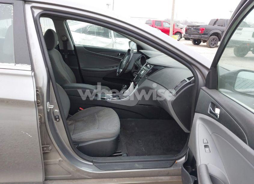 Photo 5 of 2011 Hyundai Sonata GLS (VIN 5NPEB4AC7BH226252)