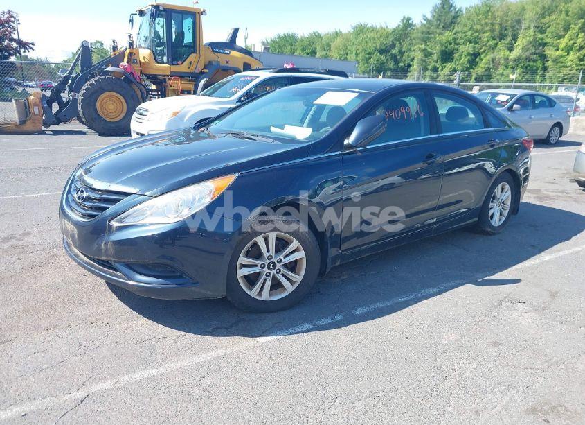 Photo 2 of 2012 Hyundai Sonata GLS (VIN 5NPEB4AC7CH385502)