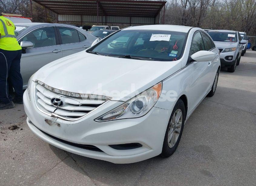 Photo 2 of 2012 Hyundai Sonata GLS (VIN 5NPEB4AC7CH445407)