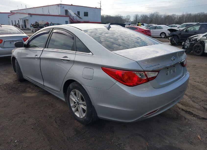 Photo 3 of 2013 Hyundai Sonata GLS (VIN 5NPEB4AC7DH504473)