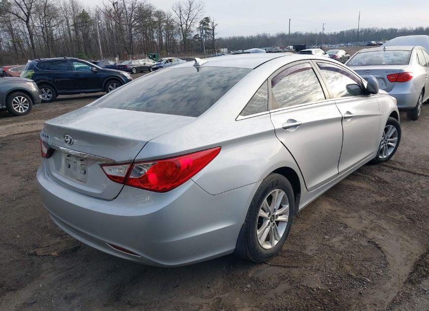 Photo 4 of 2013 Hyundai Sonata GLS (VIN 5NPEB4AC7DH504473)