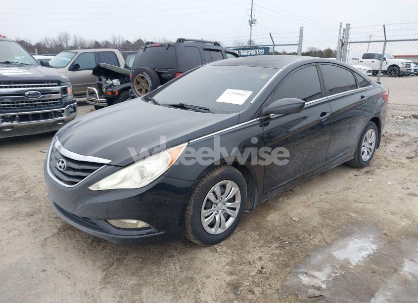Photo 2 of 2013 Hyundai Sonata GLS (VIN 5NPEB4AC7DH539062)