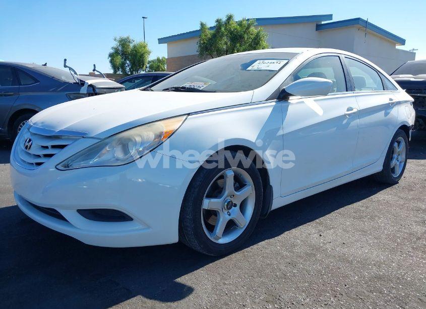 Photo 2 of 2013 Hyundai Sonata GLS (VIN 5NPEB4AC7DH555892)