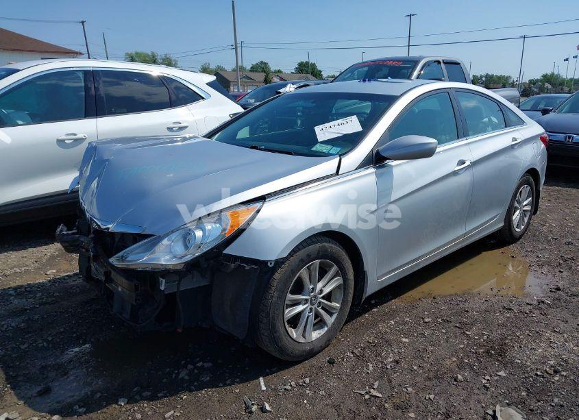 Photo 2 of 2013 Hyundai Sonata GLS (VIN 5NPEB4AC7DH572899)
