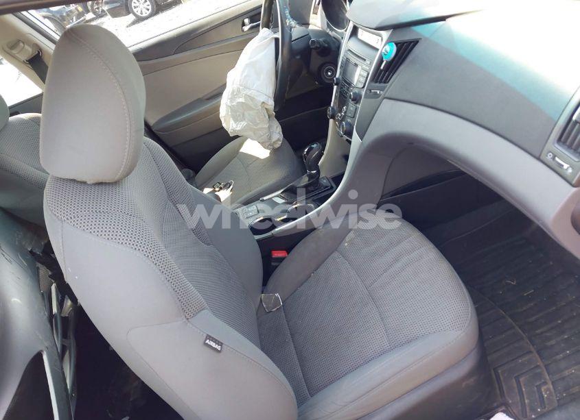 Photo 5 of 2013 Hyundai Sonata GLS (VIN 5NPEB4AC7DH572899)