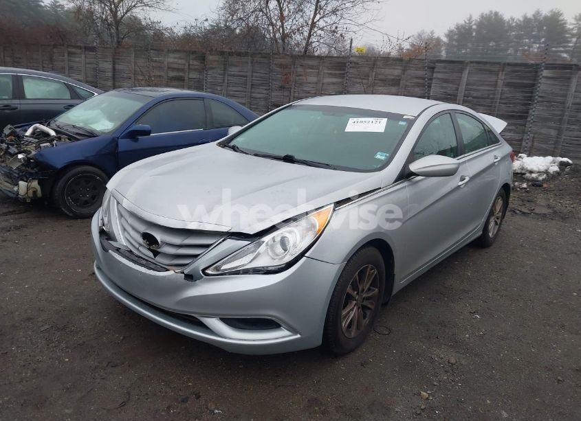 Photo 2 of 2013 Hyundai Sonata GLS (VIN 5NPEB4AC7DH617727)