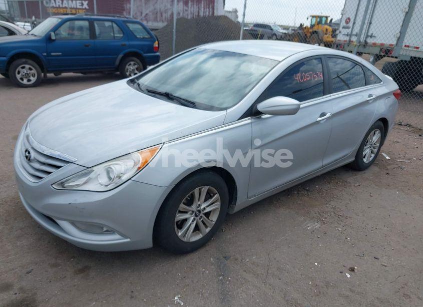 Photo 2 of 2013 Hyundai Sonata GLS (VIN 5NPEB4AC7DH676972)