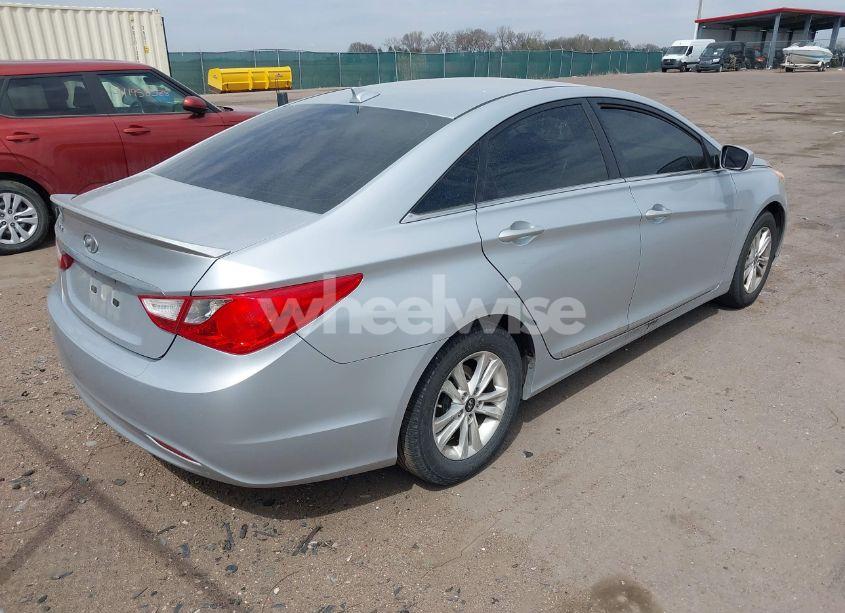 Photo 4 of 2013 Hyundai Sonata GLS (VIN 5NPEB4AC7DH676972)