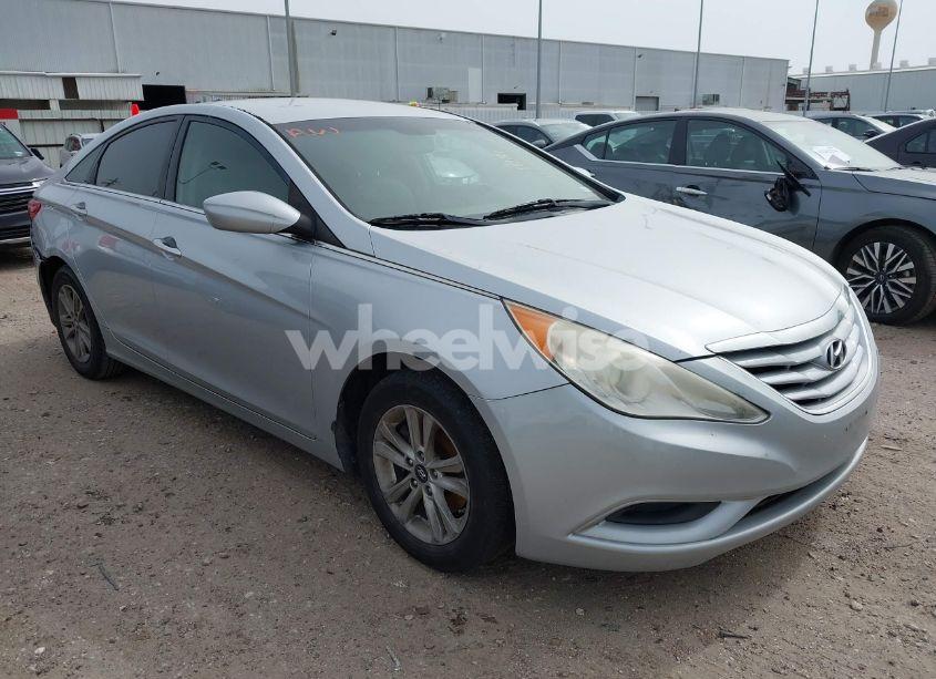 2013 Hyundai Sonata GLS (VIN 5NPEB4AC7DH677751) main photo