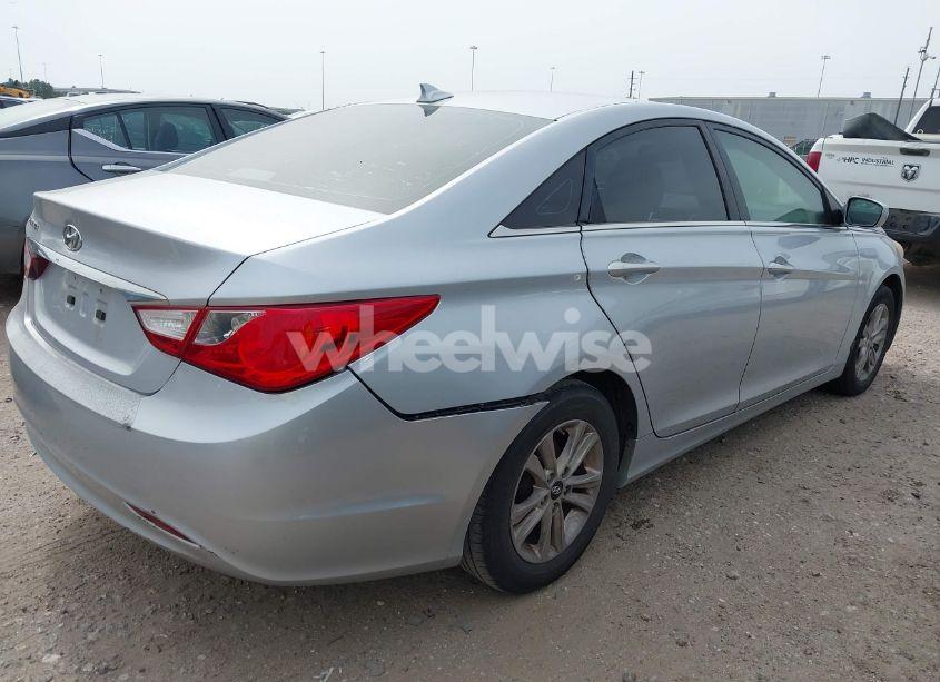 Photo 4 of 2013 Hyundai Sonata GLS (VIN 5NPEB4AC7DH677751)