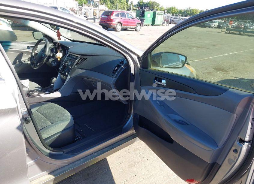 Photo 5 of 2013 Hyundai Sonata GLS (VIN 5NPEB4AC7DH681654)