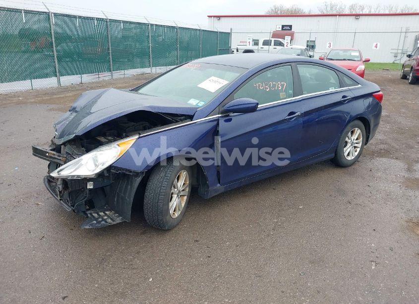 Photo 2 of 2013 Hyundai Sonata GLS (VIN 5NPEB4AC7DH712823)