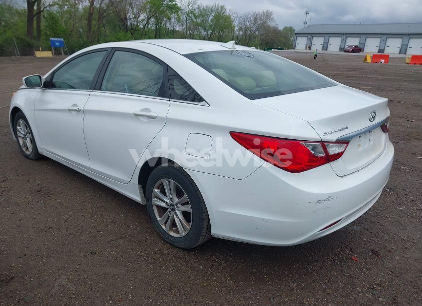 Photo 3 of 2013 Hyundai Sonata GLS (VIN 5NPEB4AC7DH722171)