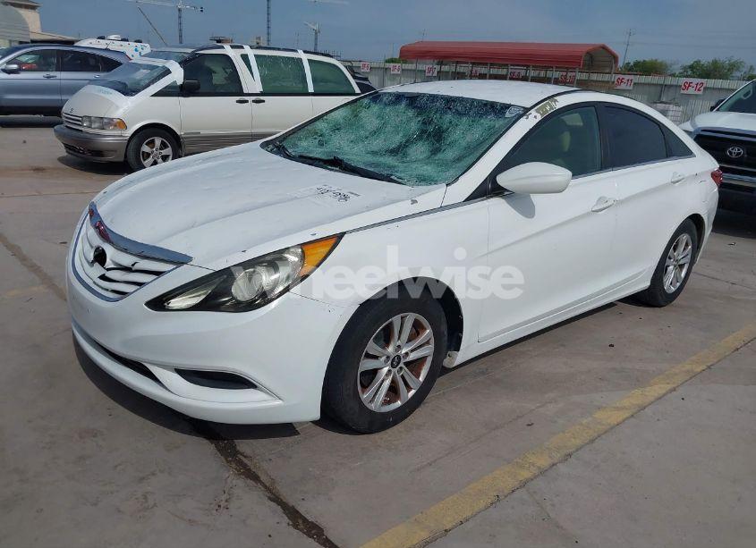 Photo 2 of 2013 Hyundai Sonata GLS (VIN 5NPEB4AC7DH738709)