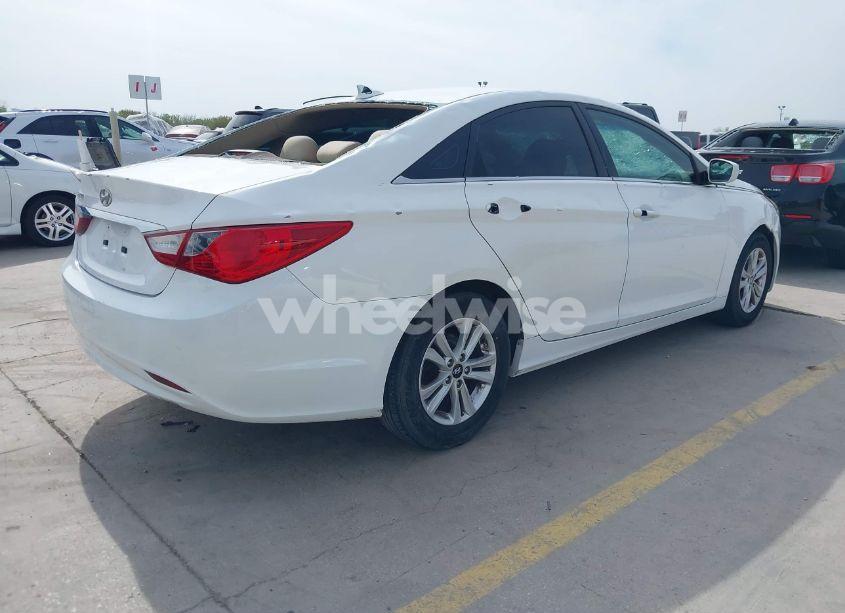 Photo 4 of 2013 Hyundai Sonata GLS (VIN 5NPEB4AC7DH738709)