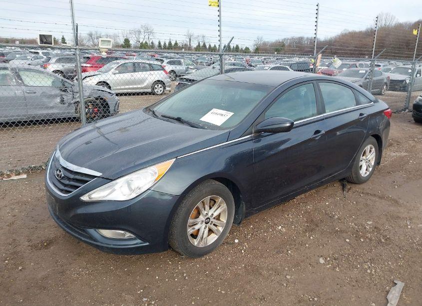 Photo 2 of 2013 Hyundai Sonata GLS (VIN 5NPEB4AC7DH753646)