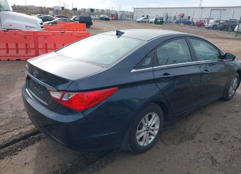 Photo 4 of 2013 Hyundai Sonata GLS (VIN 5NPEB4AC7DH753646)
