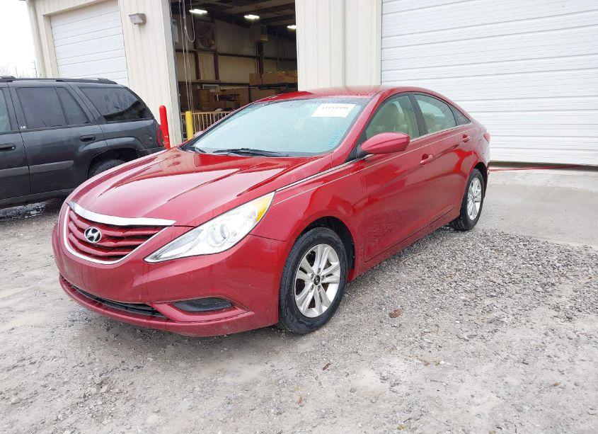 Photo 2 of 2013 Hyundai Sonata GLS (VIN 5NPEB4AC7DH755851)