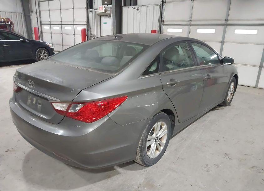 Photo 4 of 2013 Hyundai Sonata GLS (VIN 5NPEB4AC7DH772827)