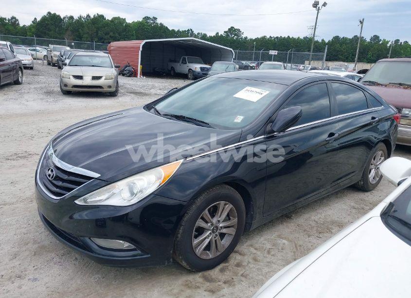 Photo 2 of 2013 Hyundai Sonata GLS (VIN 5NPEB4AC7DH773914)