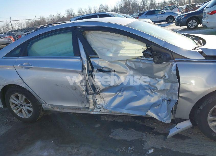 Photo 6 of 2014 Hyundai Sonata GLS (VIN 5NPEB4AC7EH825575)