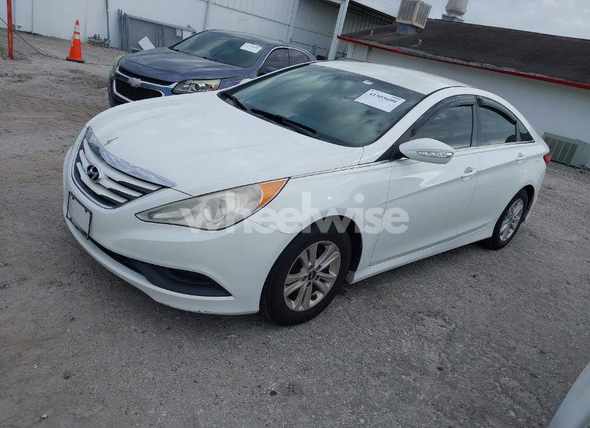 Photo 2 of 2014 Hyundai Sonata GLS (VIN 5NPEB4AC7EH915678)