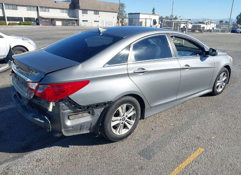 Photo 4 of 2014 Hyundai Sonata GLS (VIN 5NPEB4AC7EH927975)