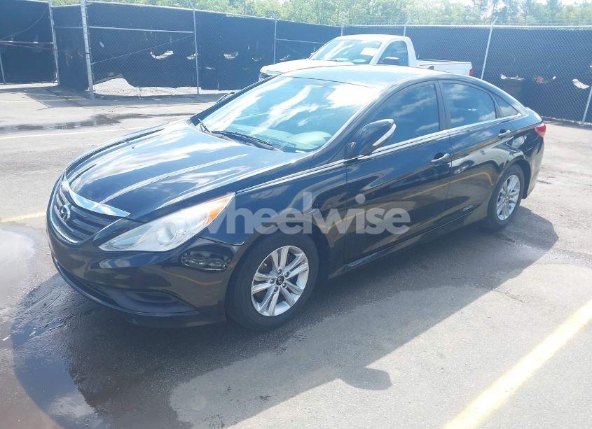 Photo 2 of 2014 Hyundai Sonata GLS (VIN 5NPEB4AC7EH943092)