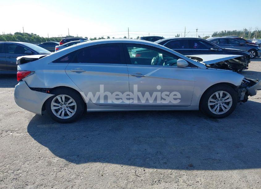Photo 13 of 2011 Hyundai Sonata GLS (VIN 5NPEB4AC8BH001788)