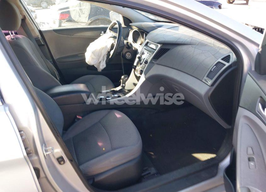 Photo 5 of 2011 Hyundai Sonata GLS (VIN 5NPEB4AC8BH001788)