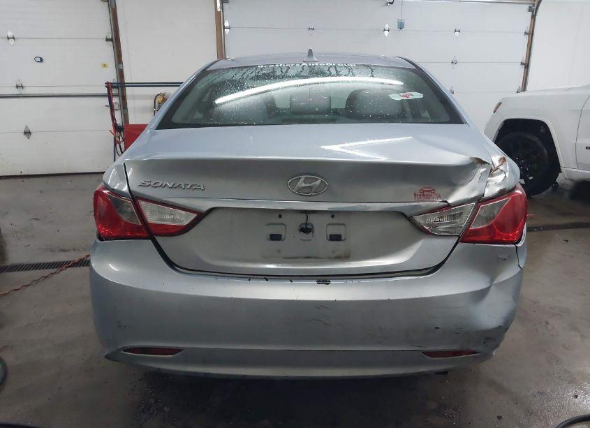 Photo 16 of 2011 Hyundai Sonata GLS (VIN 5NPEB4AC8BH026819)