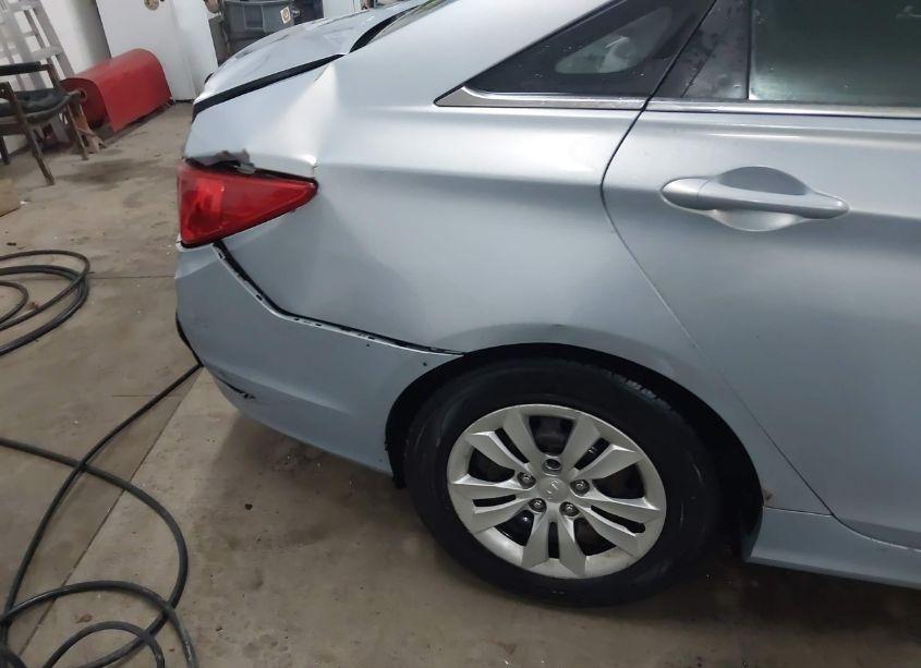 Photo 18 of 2011 Hyundai Sonata GLS (VIN 5NPEB4AC8BH026819)