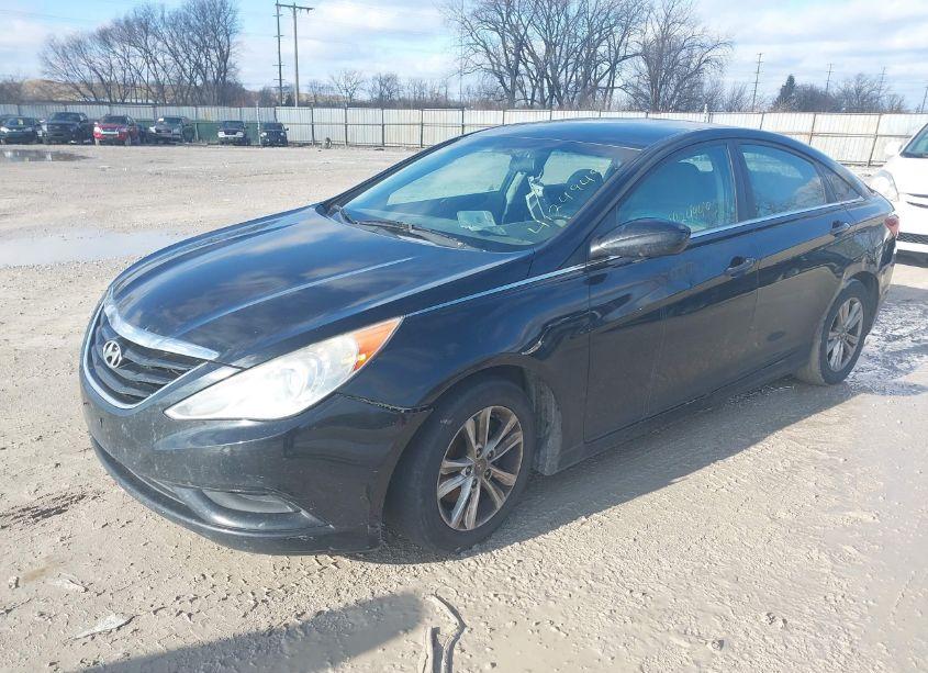 Photo 2 of 2011 Hyundai Sonata GLS (VIN 5NPEB4AC8BH033933)