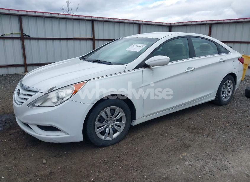 Photo 2 of 2011 Hyundai Sonata GLS (VIN 5NPEB4AC8BH072747)