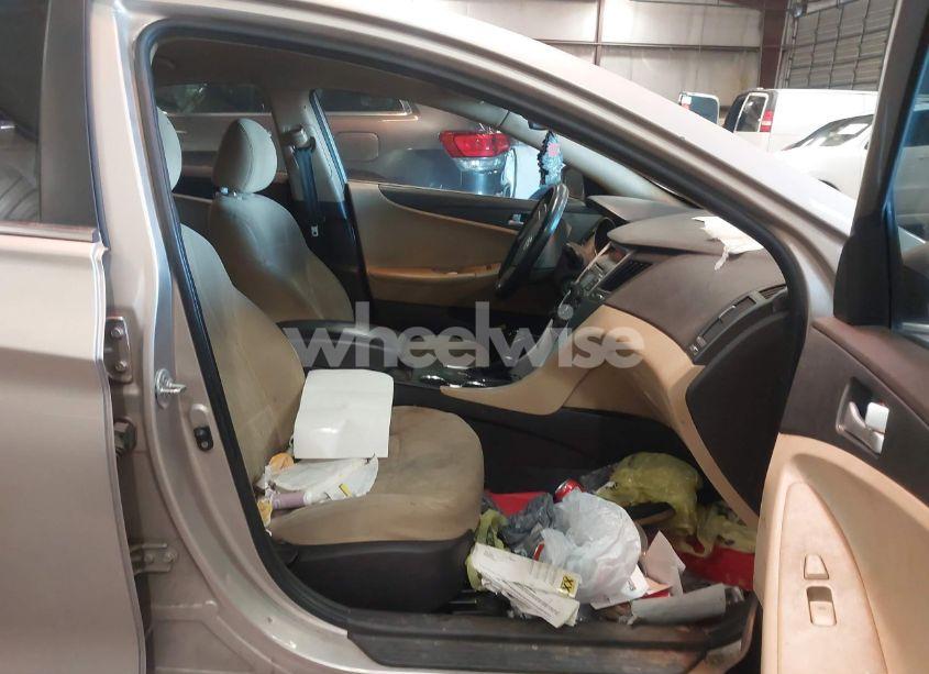 Photo 5 of 2011 Hyundai Sonata GLS (VIN 5NPEB4AC8BH081576)