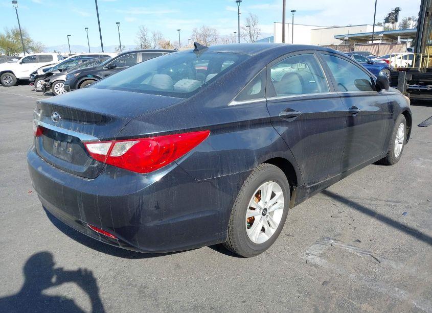 Photo 4 of 2011 Hyundai Sonata GLS (VIN 5NPEB4AC8BH144580)