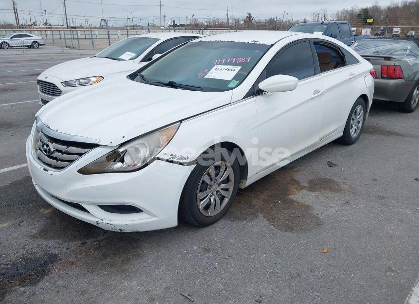 Photo 2 of 2011 Hyundai Sonata GLS (VIN 5NPEB4AC8BH181564)