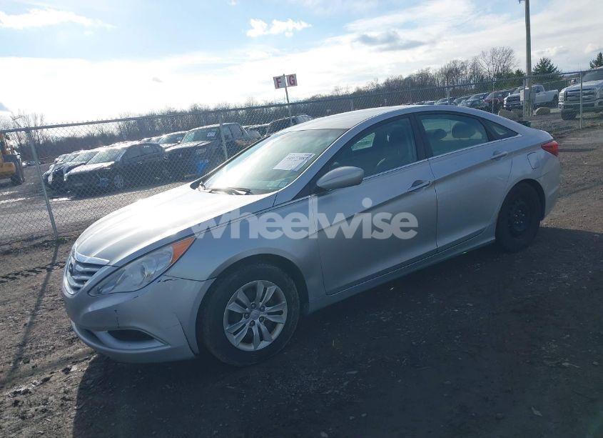 Photo 2 of 2011 Hyundai Sonata GLS (VIN 5NPEB4AC8BH196162)