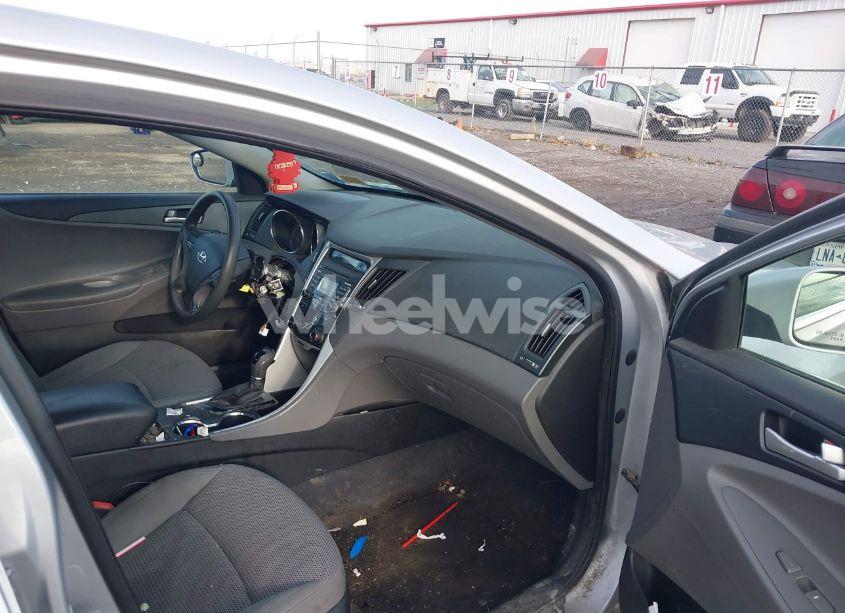 Photo 5 of 2011 Hyundai Sonata GLS (VIN 5NPEB4AC8BH196162)