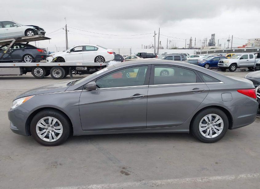 Photo 6 of 2011 Hyundai Sonata GLS (VIN 5NPEB4AC8BH201618)